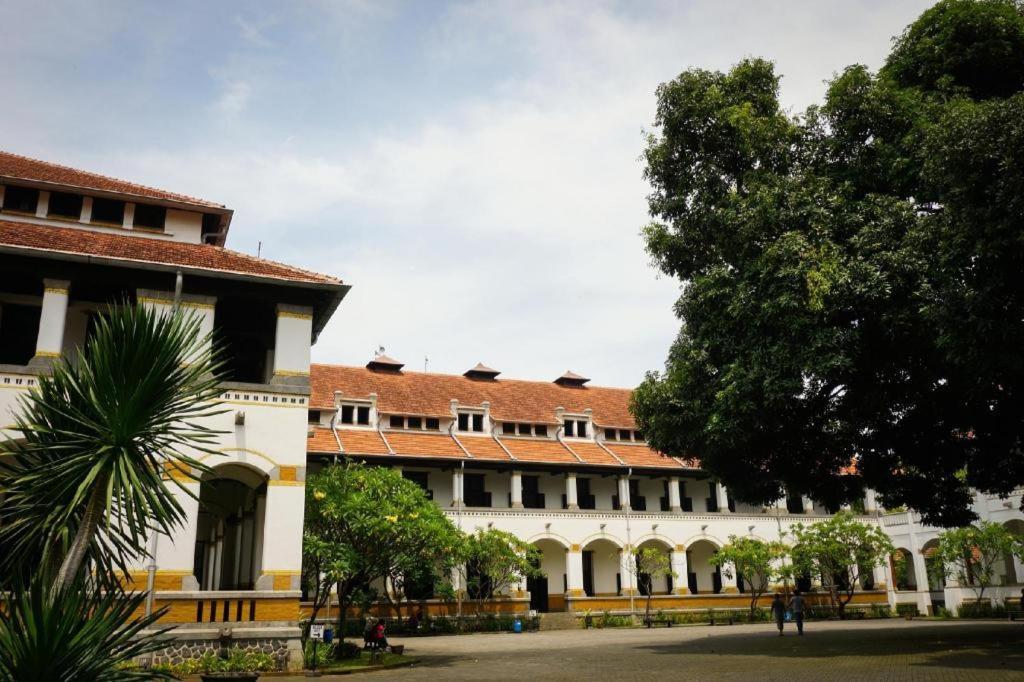 Hotel Horison Ultima Semarang Exterior foto