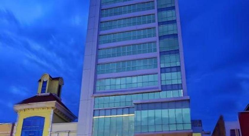 Hotel Horison Ultima Semarang Exterior foto