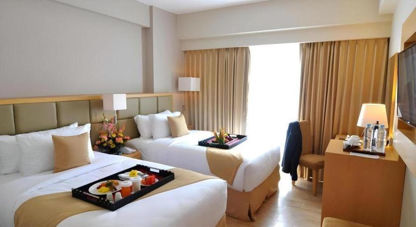 Hotel Horison Ultima Semarang Exterior foto