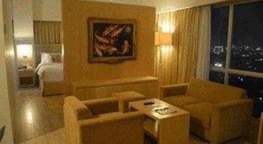 Hotel Horison Ultima Semarang Exterior foto