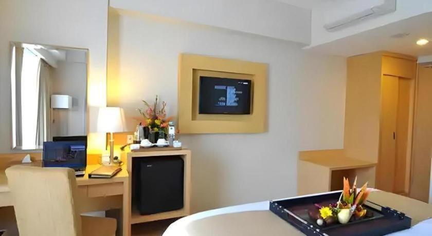 Hotel Horison Ultima Semarang Exterior foto