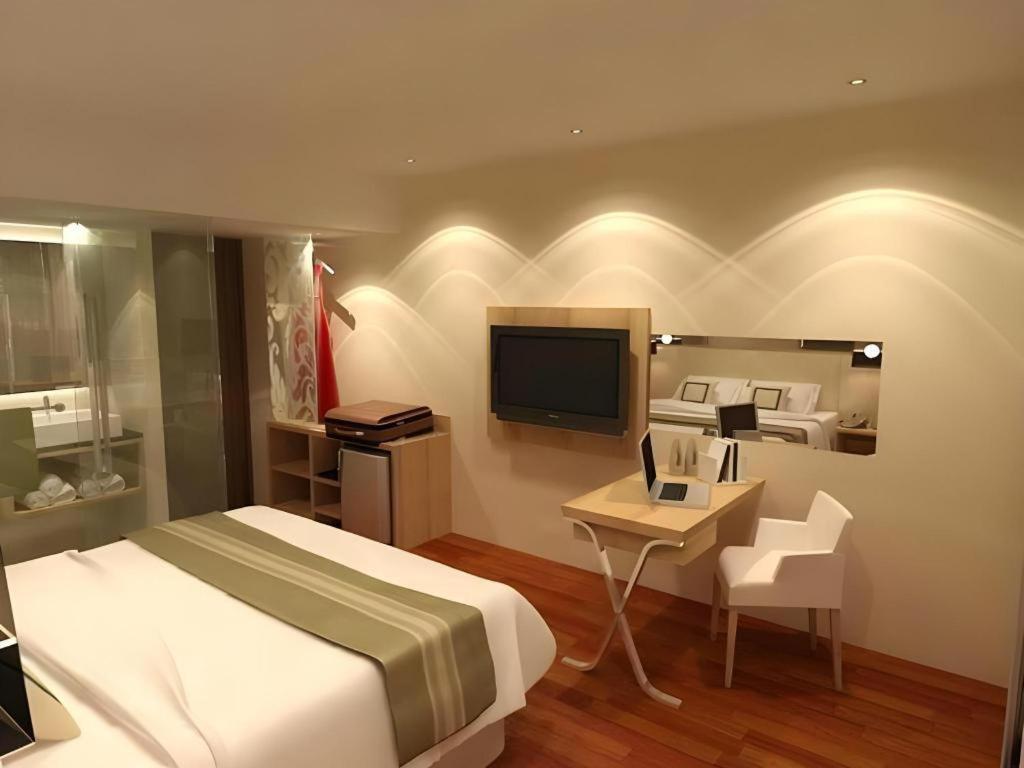 Hotel Horison Ultima Semarang Exterior foto