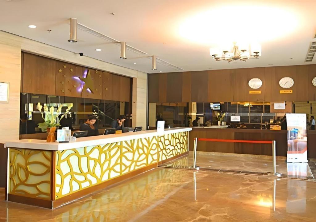 Hotel Horison Ultima Semarang Exterior foto